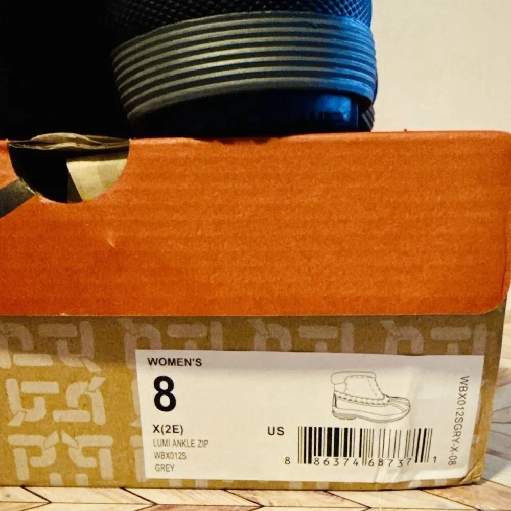 Propét brand new